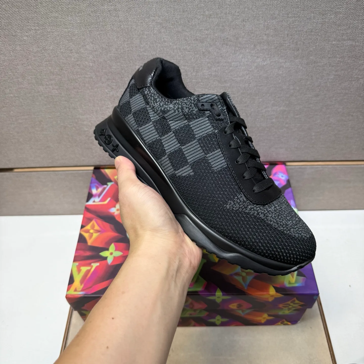 ⬛️Men's shoes 💰p540 [LV～] Men's casual shoes 2025z cabinet sales simultaneously 🔶Size: 38-44 #️⃣ 🔷4 colors🔜The upper is made of multi-material splicing➕Mesh lining, comfortable and breathable, sole: original comfortable and wear-resistant outsole, ⚠️real thing📱photographed🎬real thing is better📢📢📢